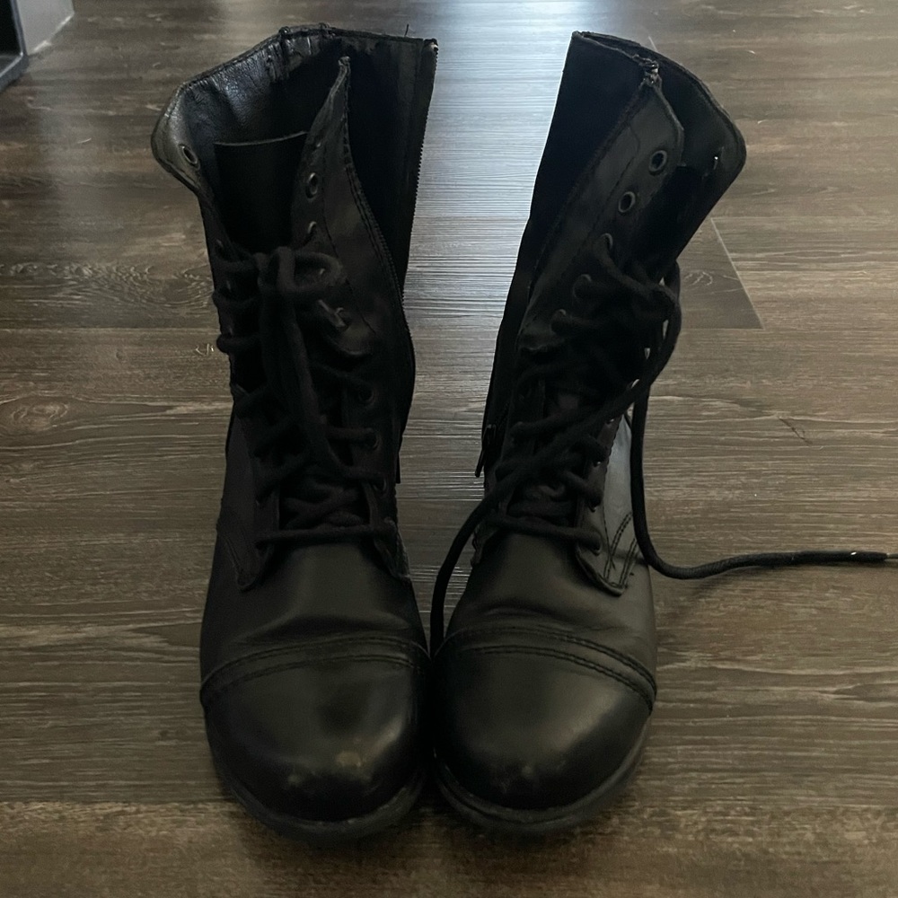 Steve Madden Combot “troopa” boots